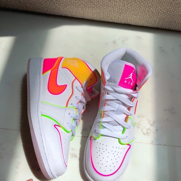 Air jordan mid - Picture 11 of 13